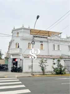 Casa Águila y Cóndor Miraflores