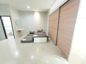 Room Phuket Town by Alissa