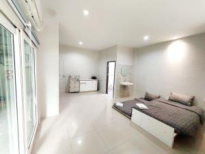 Room Phuket Town by Alissa