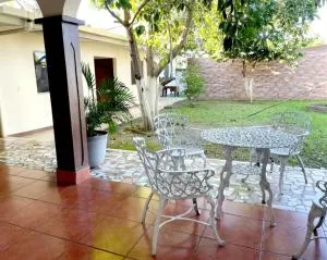 Hostal Victor - Limón