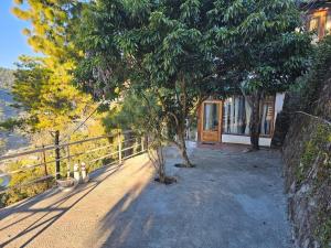 Lakeside Nook 1 BR Lake View Stay w Shared pool