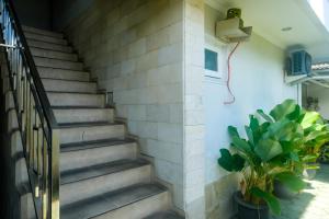 RedDoorz Plus near Adisucipto Airport 2