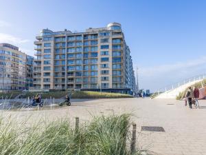 Bright apartment with stunning sea view