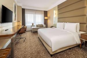 Deluxe King Room - Non-Smoking room in Ramada Plaza Istanbul Tekstilkent