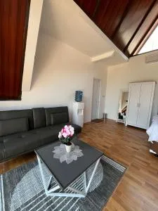 Glamping triangle riyadi 1 - Sukaraja