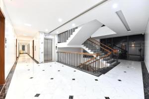 Gieng Ngoc Ocean moutain view Cat ba