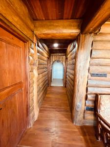 Micro Wood Cabana