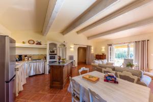 Maisons de vacances L-horizon Vert - Avec piscine et parking prive : photos des chambres