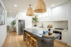 Salt Life By The Point On Warilla Beach - Barrack Point