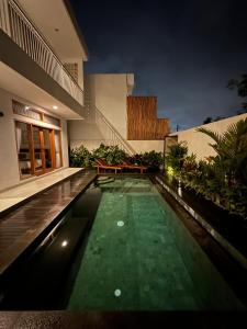 Villa Adrishta Pererenan - Ubytování bez kategorie ve městě Munggu