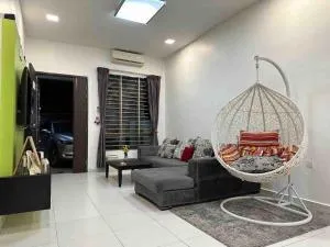 简 民宿 居銮绿园 J Home Kluang Indah - Sungai Sayung