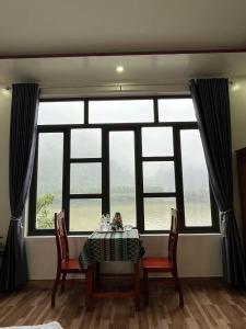 Duong Riverside Homestay