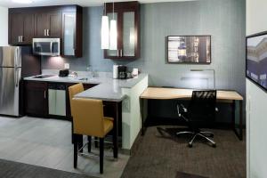 Studio with Sofa Bed room in Residence Inn by Marriott Richmond Downtown