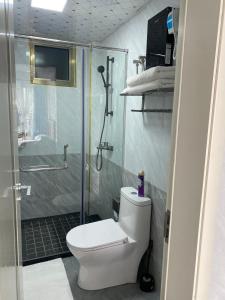 Queen bed,WiFi,Smart TV,City view Studio - bamboo Balcony