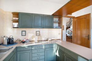 Villa In Collina Vista Mare