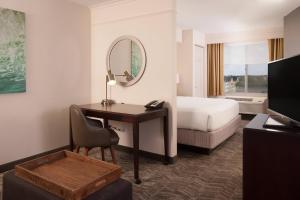 King Suite room in SpringHill Suites Orlando Airport