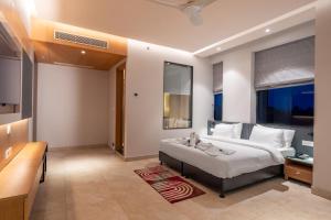Krishnas courtyard Hotel & Convention
