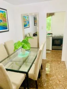 A's Place - Large, 2 Bedroom Close to the Airport! - Santander