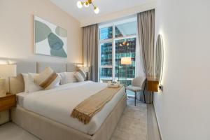 FAM Living - Urban Oasis 2bedroom, Business Bay