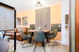 Das Solaris 8 Beach Apartment mit Balkon und moderner Einrichtung