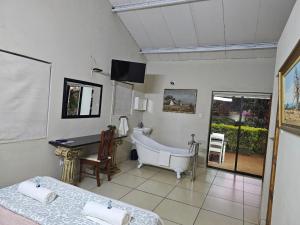 Tzaneen White House Lodge
