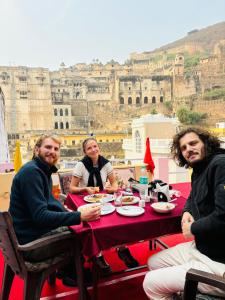 The Palace View Homestay & Restaurant