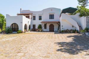 The Magical Villa img55