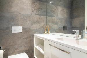 Ave Liberdade Restauradores Suite DeLuxe