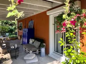 Studio calme avec terrasse proche de Lyon - 弗朗舍维尔