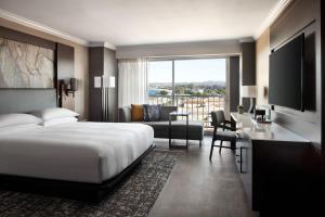 King Room with Partial Bay View room in Monterey Marriott