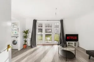 Cosy Luton Town Centre Apartment - Barton in the Clay