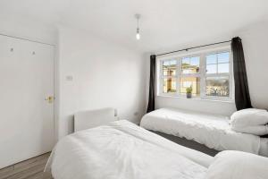 Cosy Luton Town Centre Apartment