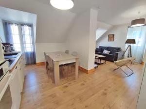Appartements L'Alexiane, Centre Luchon, parking gratuit, wifi : photos des chambres