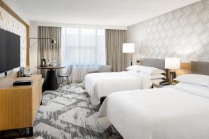 Deluxe, Guest room, 2 Double room in Sheraton Cerritos