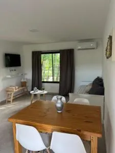 Fresnos Apart - 胡宁