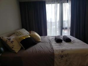 803 - Quiet Condo in City Centre