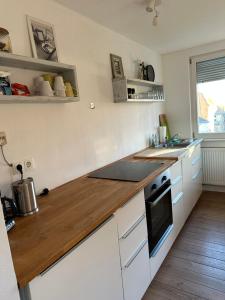 3 Zimmer-Küche-Bad Wohnung im Dachgeschoß eines kernsanierten 3 Familienhauses