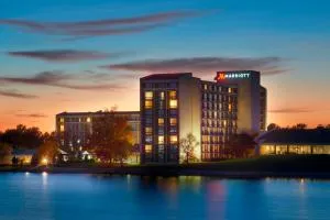 Kansas City Airport Marriott - Tarrytown