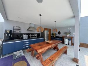 Luxuoso flat na praia de Itaipuacu