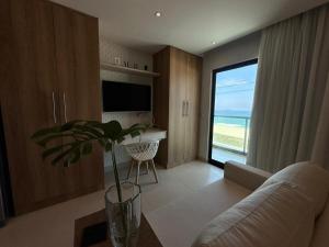 Luxuoso flat na praia de Itaipuacu