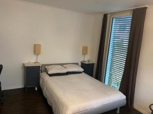 Private Studio with garden & free parking