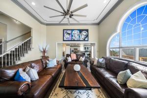 Adelines Lake View Elegant Home in Gated Community Sleeps 15