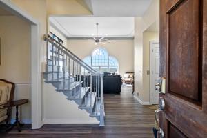 Adelines Lake View Elegant Home in Gated Community Sleeps 15