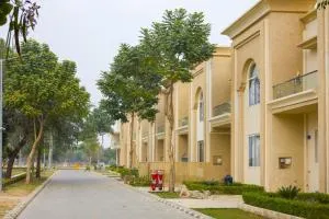 Alaya Stays 3 BHK with Garden - Galaxy Villa - Dahmi