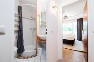 Das Solaris 6 Beach Apartment mit Balkon, Gemeinschaftssauna und Grillplatz