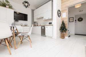 Mountain Pleasant Apartment by BookingHost