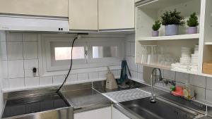 Căn Hộ 3 Phòng Ngủ (Three-Bedroom Apartment)