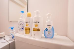 25Yamanote JR line Takadanobaba sat 5mit Netflix watch!Up to 3 people!