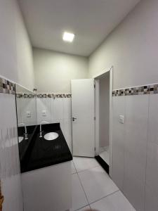 Apartamento mobiliado no Canarinho (Ville Roy)