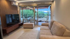 JARDIN TERRASSE EDEN SAINT TROPEZ - Parking Pool AC 4P